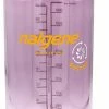 Nalgene Narrow-Mouth Bottle - Drinkfles - 32oz - BPA Free - SUSTAIN - Aubergine 2 Nalgene Narrow-Mouth Bottle - Drinkfles - 32oz - BPA Free - SUSTAIN - Aubergine -Isoproducts Gecertificeerd winkel 367x840
