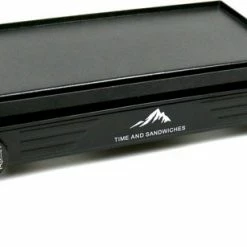 Time And Sandwiches T&S - Draagbaar Dubbel Gasvuur Met Grillplaat - Camping Kooktoestel - Kookstel - Bakplaat - Gasfornuis - 2 Pits - Elektrische Ontsteking - Kookvuur - Kampeer Vuur