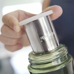 Reboottle - Tea - Drinkfles Met Theefilter - Thee Infuser - Theefles - 450ml - Beige/Rood -Isoproducts Gecertificeerd winkel 550x310 3