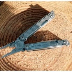 Leatherman Free P2 Multitool - 19 Functies - RVS - Zilver - Nylon Etui 28 Leatherman Free P2 Multitool - 19 Functies - RVS - Zilver - Nylon Etui -Isoproducts Gecertificeerd winkel 550x348 3
