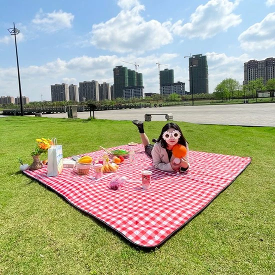 Fuegobird- Picknickdeken-200 X 200 Cm-Stranddeken- Opvouwbare Campingdeken- Waterdicht- Zanddichte Picknickmat- Draagbare Tuin-strandmat- Machinewasbaar- Voor Kamperen- Tuin- Park- Strand-geschikt Voor Kinderen's Kruipdeken (rood) 5 Fuegobird- Picknickdeken-200 X 200 Cm-Stranddeken- Opvouwbare Campingdeken- Waterdicht- Zanddichte Picknickmat- Draagbare Tuin-strandmat- Machinewasbaar- Voor Kamperen- Tuin- Park- Strand-geschikt Voor Kinderen's Kruipdeken (rood) - Afbeelding 3