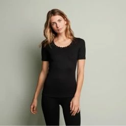 Ten Cate Dames Thermo Shirt Korte Mouw - Kant - XL - Zwart 11 Ten Cate Dames Thermo Shirt Korte Mouw - Kant - XL - Zwart -Isoproducts Gecertificeerd winkel 550x550 570