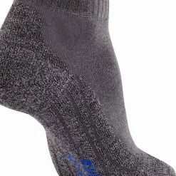 FALKE TK2 Explore Cool Short Wandelsokken Kort Zacht Thermisch Anti-blaar Antizweet Zonder Motief Met Elastische Boord Verkoelend Ademend Sneldrogend Grijs Dames Sportsokken - Maat 39-40 -Isoproducts Gecertificeerd winkel 550x667 1