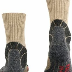 FALKE TK1 Adventure Wandelsokken Dikke Versterkte Thermische Sokken Zonder Patroon Met Sterke Wattering Lang En Warm Voor Wandelen Merinowol Beige Dames Sportsokken - Maat 37-38 -Isoproducts Gecertificeerd winkel 550x687 4